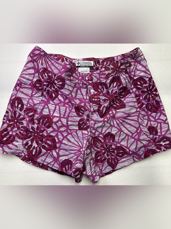 Columbia Pants - Columbia Women’s Sandy River III Magenta Floral-Pattern Athletic Shorts | size 6